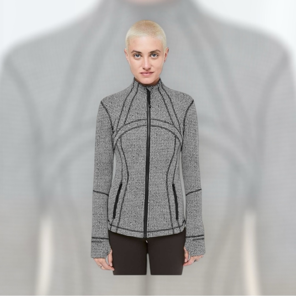 Lululemon Define Jacket
Teeny Tooth White Black